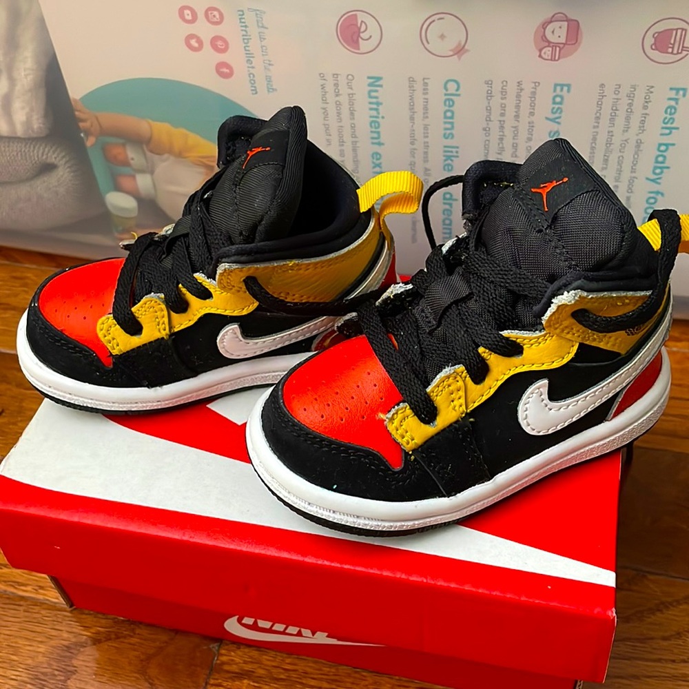 JORDAN1 Baby shoes like new